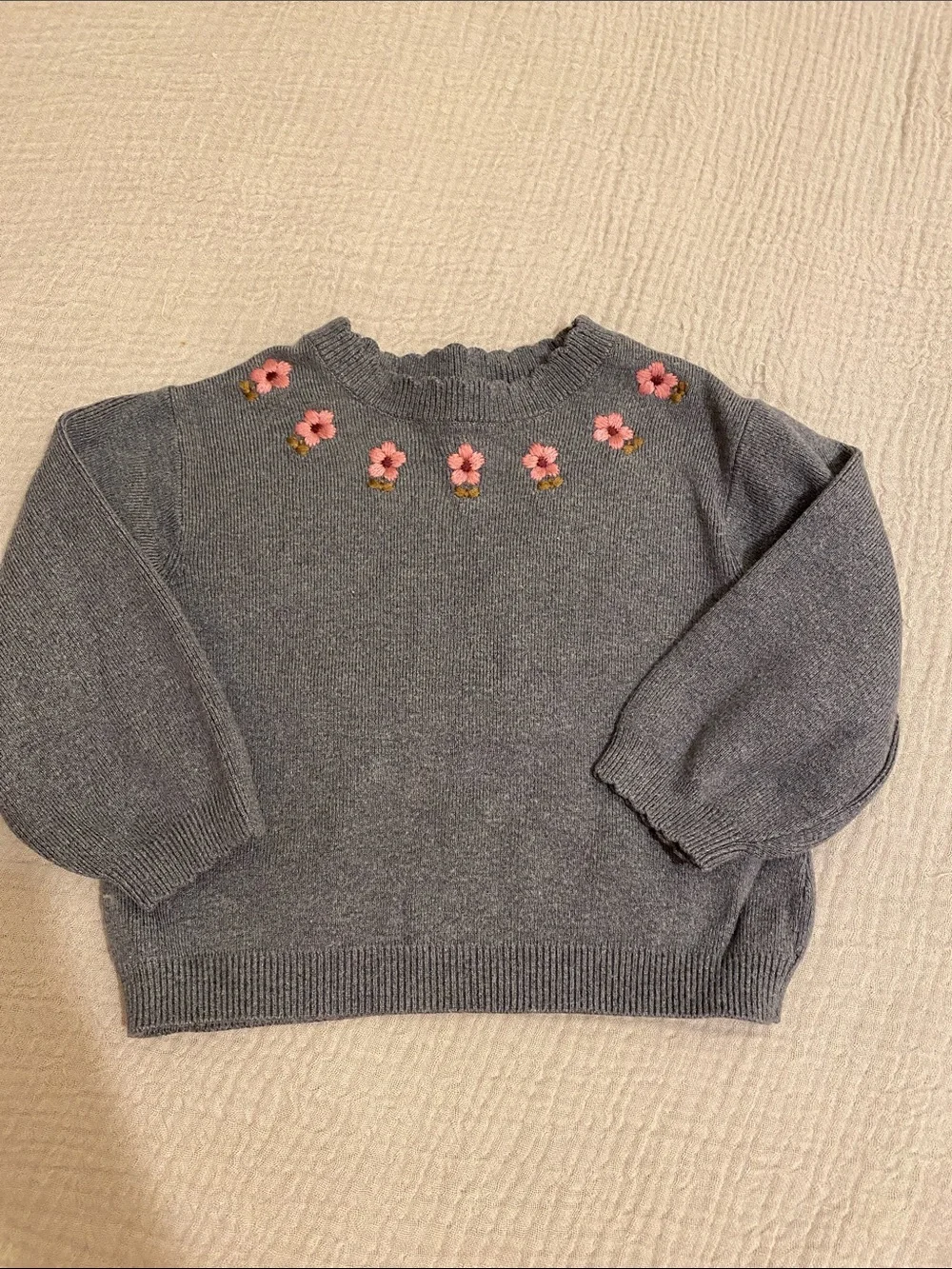 Zara Girls Knit Sweater in Light Taupe with Pink Flower Detail. Size 2 & 3years.